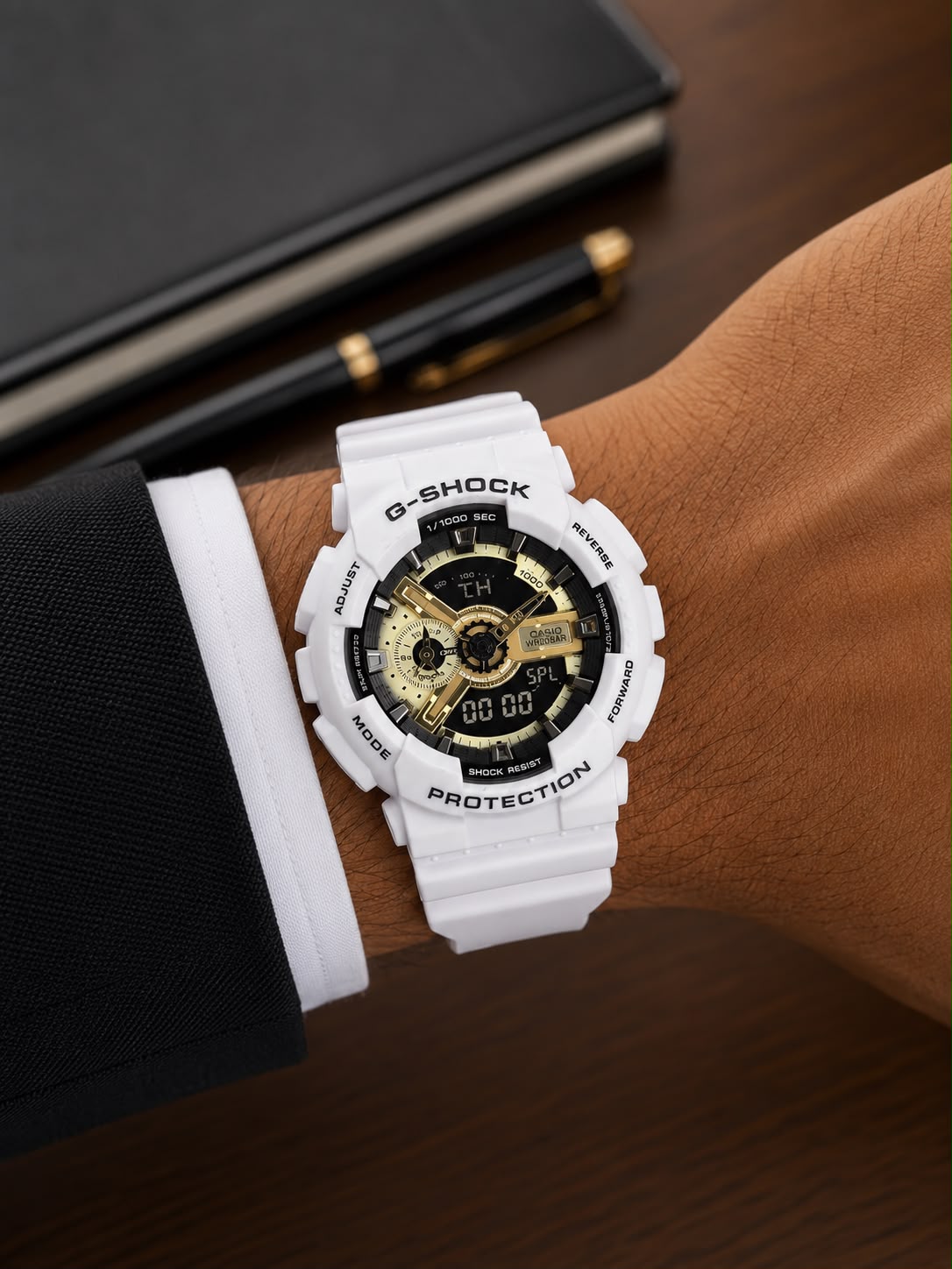 GSHOCK GA-110 WHITE-GOLD