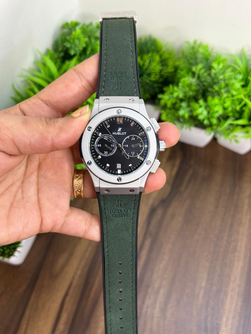 HUBLOT BIG BANG, GREEN STRAP WITH BLACK DIAL