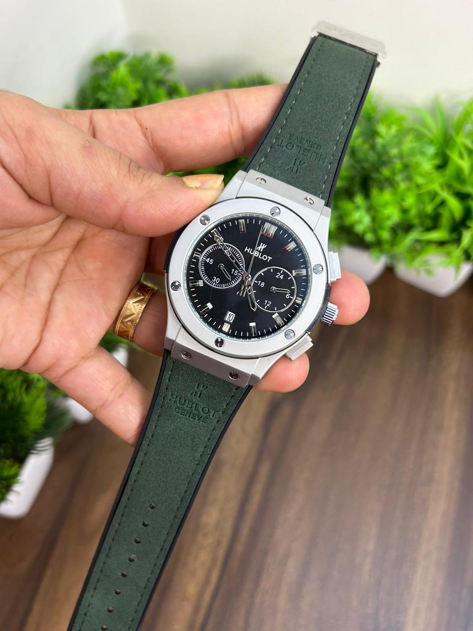 HUBLOT BIG BANG, GREEN STRAP WITH BLACK DIAL
