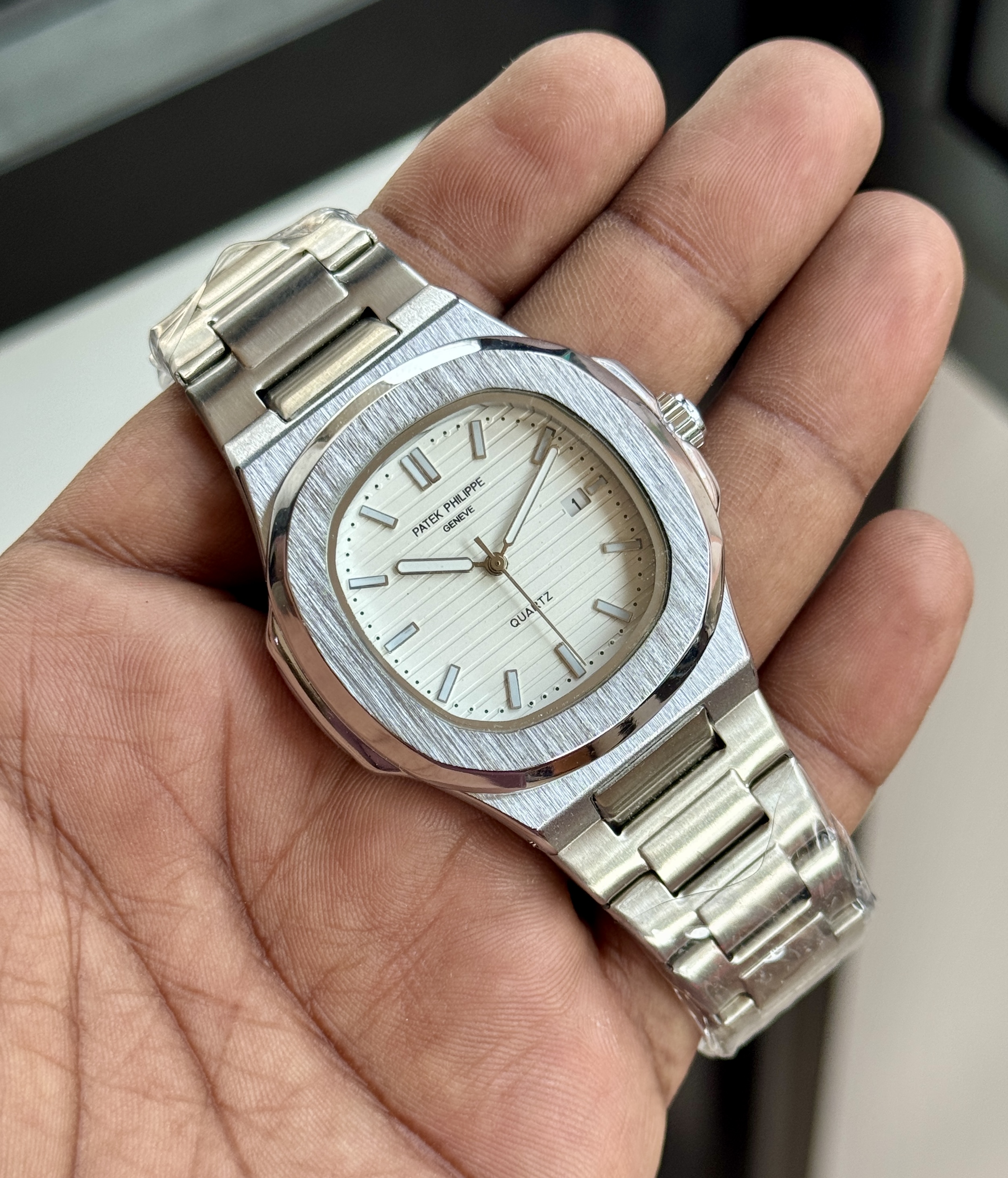 PP QUARTZ, SILVER WITH WHITE DIAL