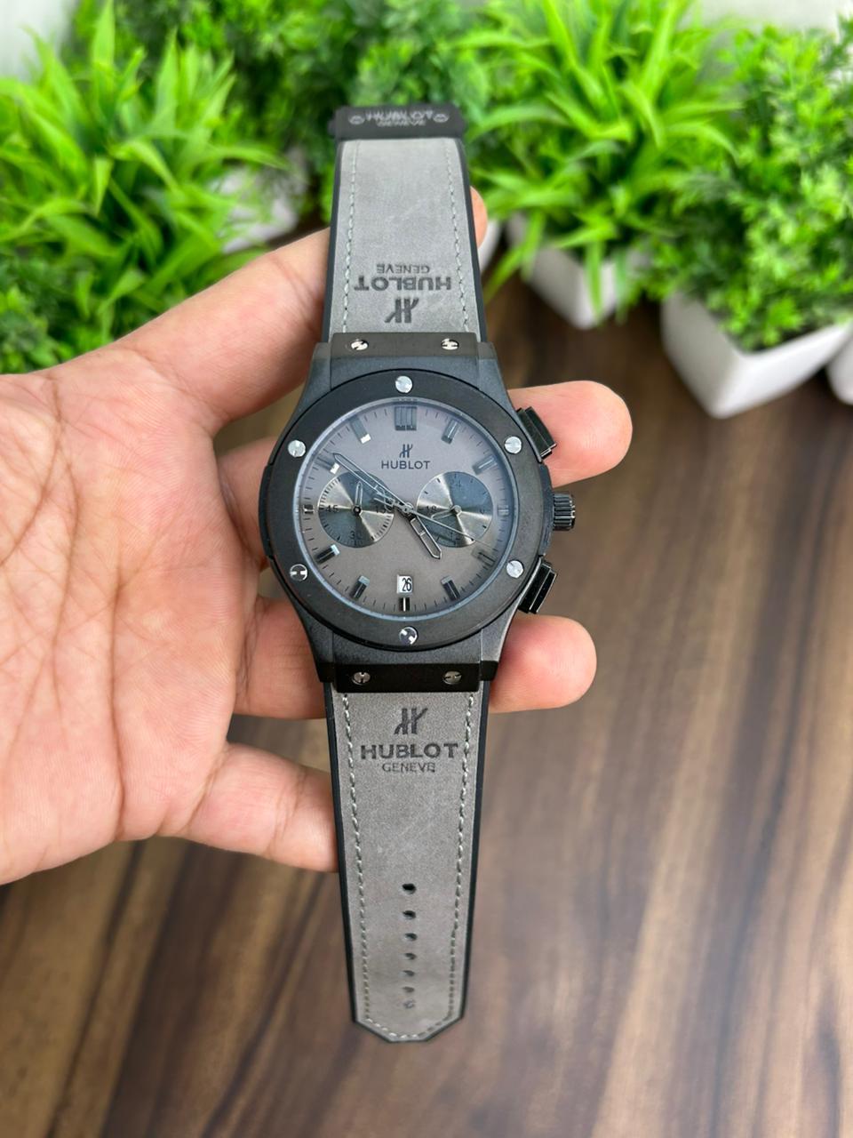 HUBL*T BIG BANG, BLACK WITH GREY STRAP