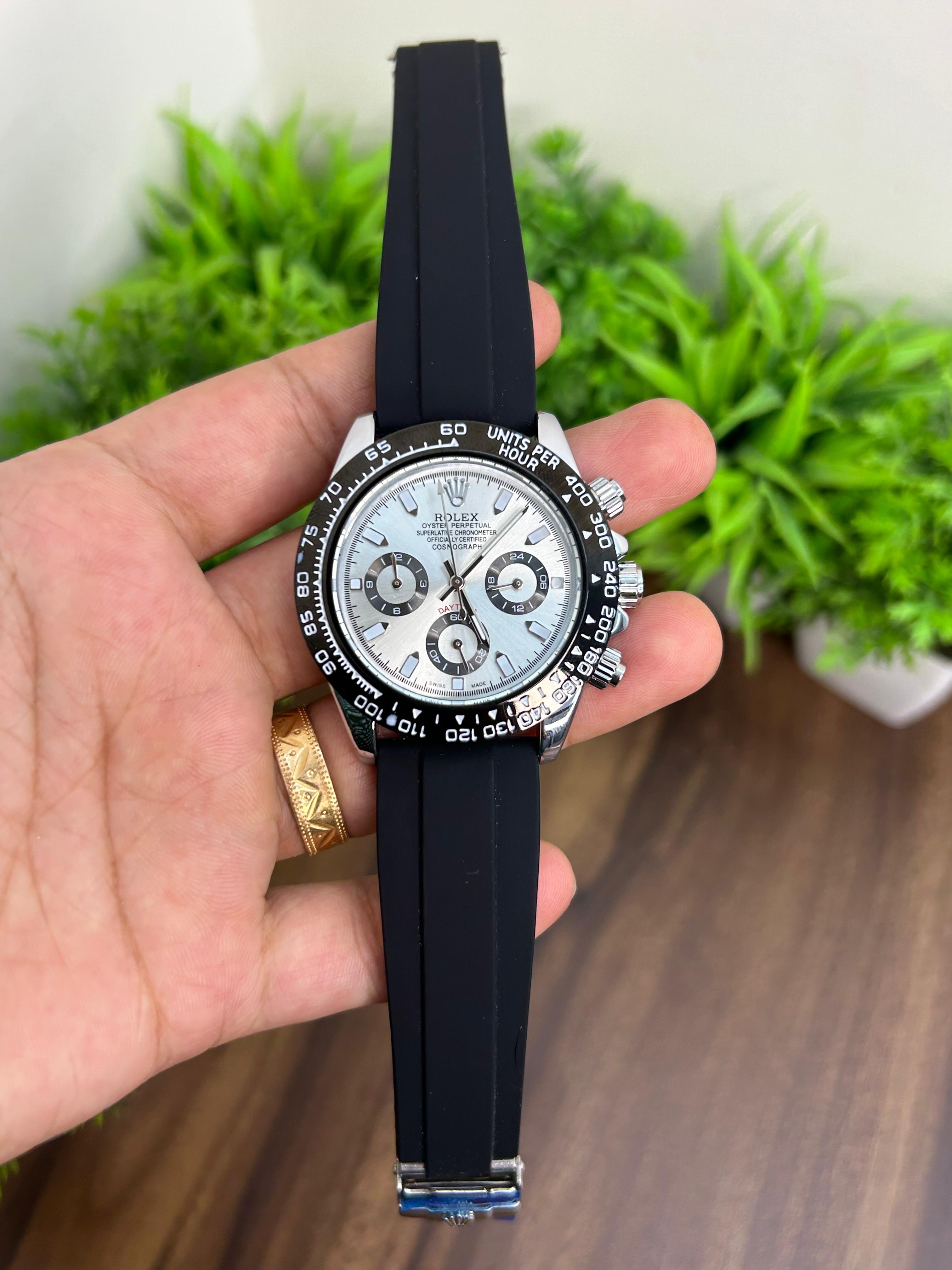 ROLEX DAYTONA WHITE DIAL BLACK STRAP