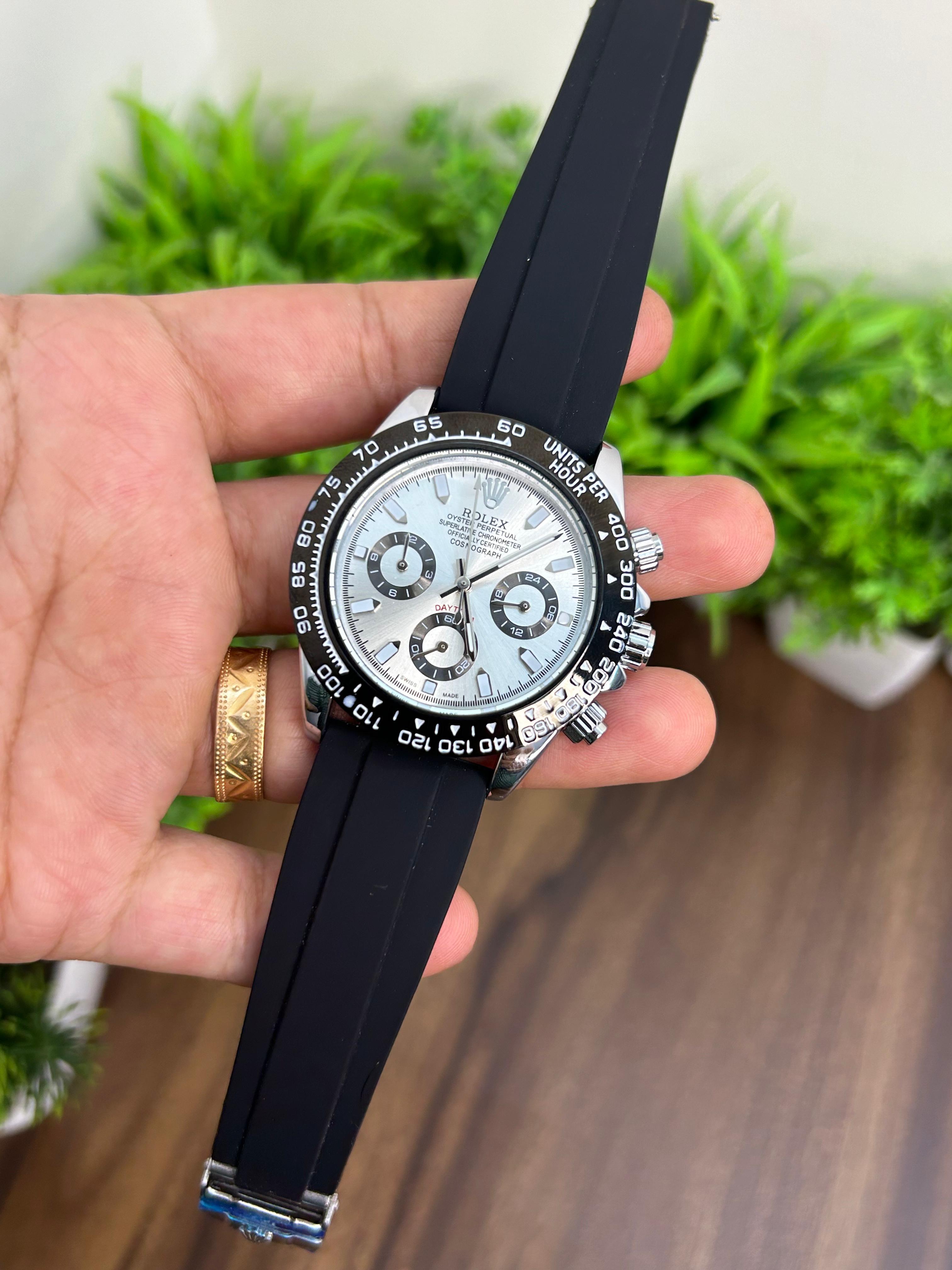 ROLEX DAYTONA WHITE DIAL BLACK STRAP