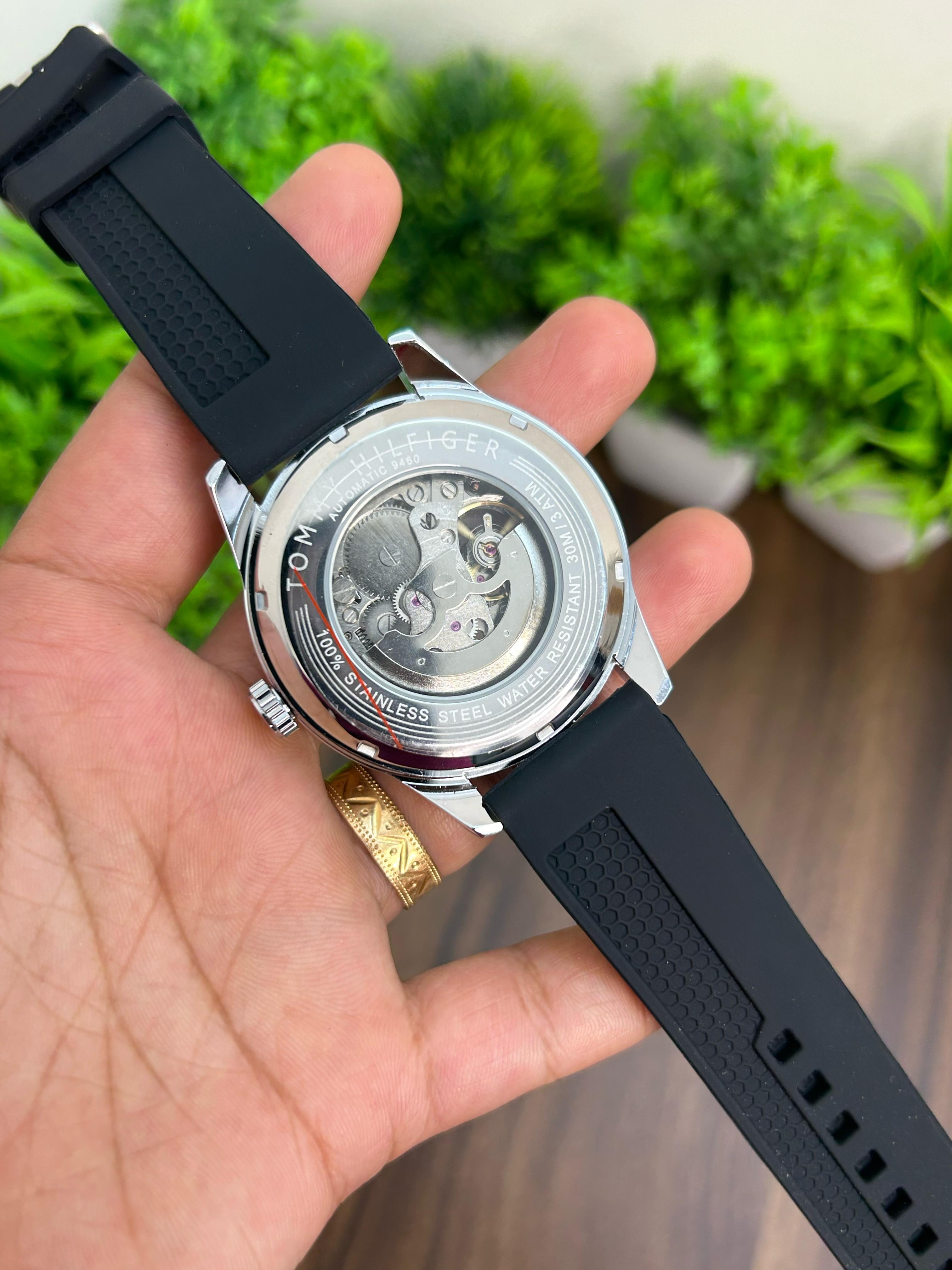 TOMMY AUTOMATIC SILVER WITH BLACK STRAP