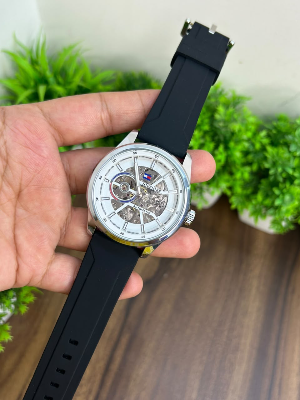 TOMMY AUTOMATIC, WHITE WITH BLACK STRAP