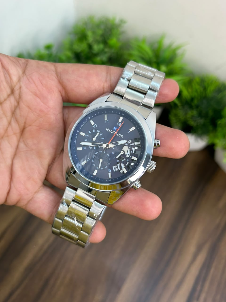 TOMMY CHRONOGRAPH, BLUE WITH SILVER CHAIN